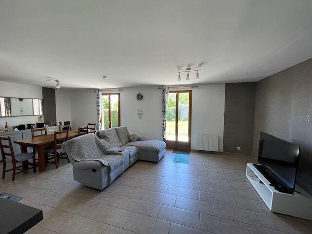 Maison - 90 m² - 6 pièces