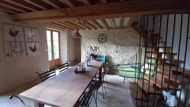 Maison - 320 m² - 18 pièces