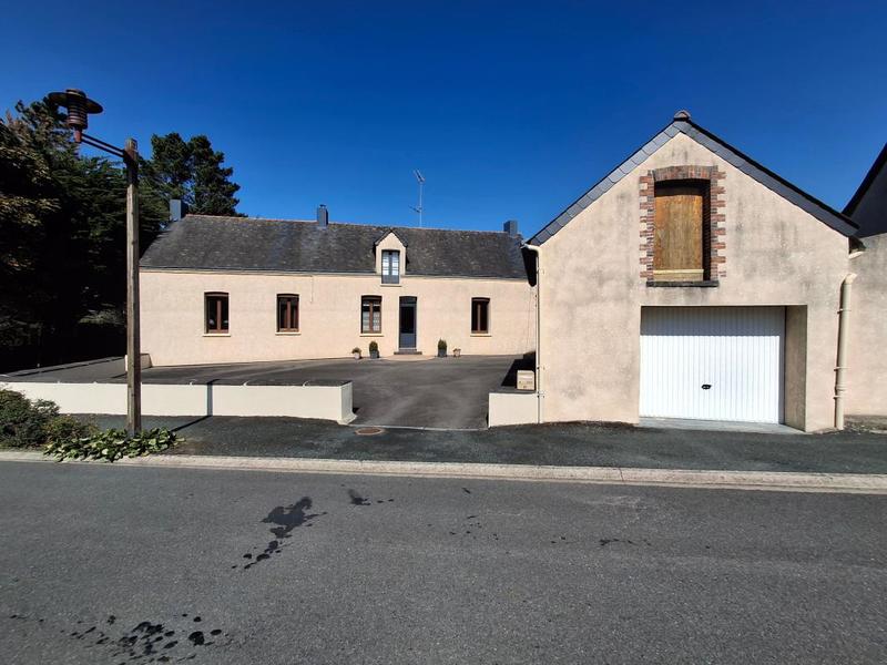 Maison - 95 m² - 4 pièces