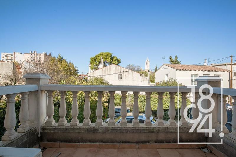 Maison - 211 m² - 10 pièces