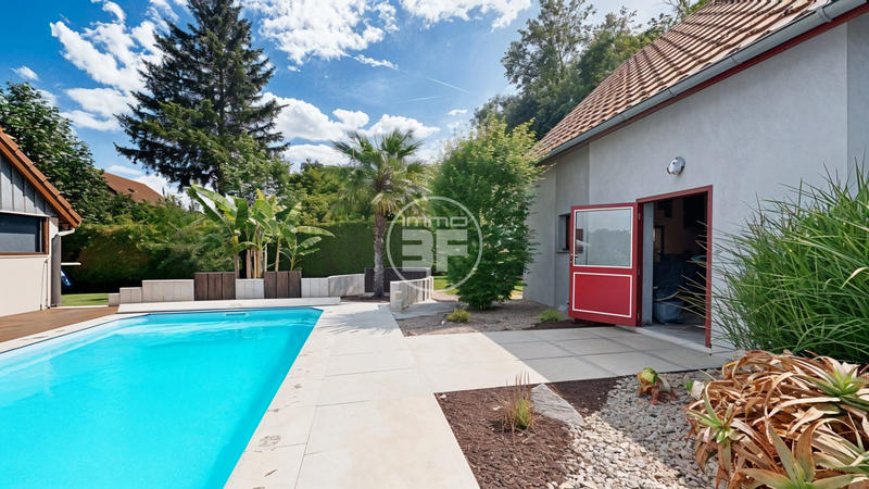 Maison - 196 m² - 7 pièces