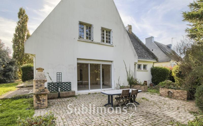 Maison - 183 m² - 8 pièces