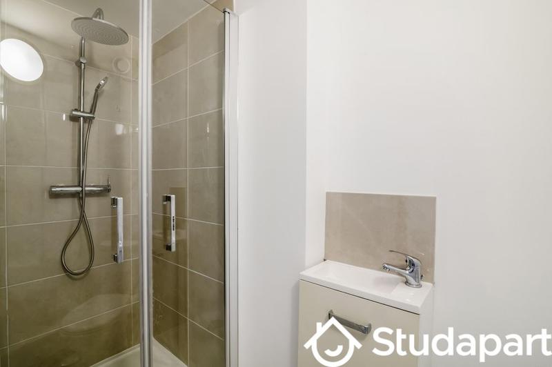 Chambre - 61 m² - 1 pièce