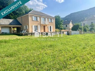 Maison - 162 m² - 7 pièces