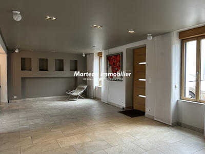 Maison - 140 m² - 5 pièces