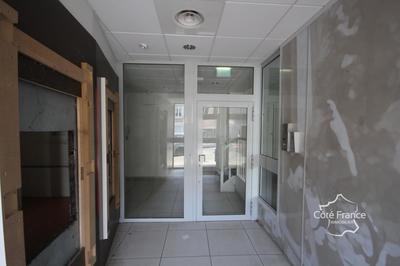 Local commercial - 218 m²