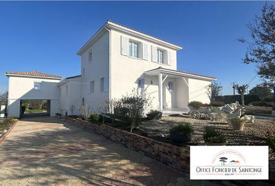 Maison - 222 m² - 7 pièces