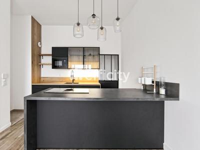 Appartement - 83 m² - 4 pièces