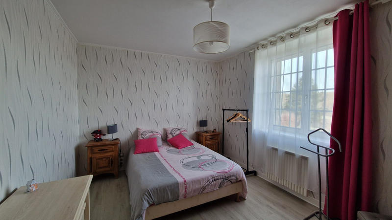 Maison - 250 m² - 8 pièces