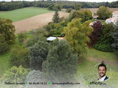 Terrain - 1 700 m²