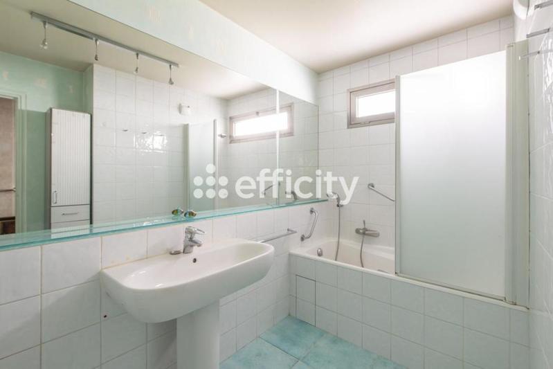 Appartement - 148 m² - 5 pièces