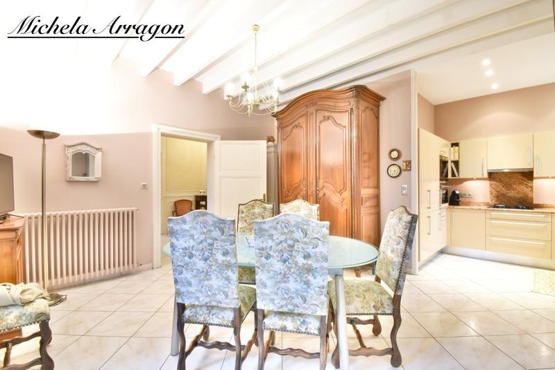 Maison de maîtres - 240 m² - 6 pièces