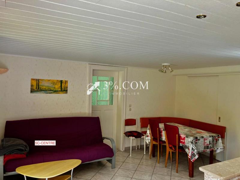 Maison - 230 m² - 9 pièces