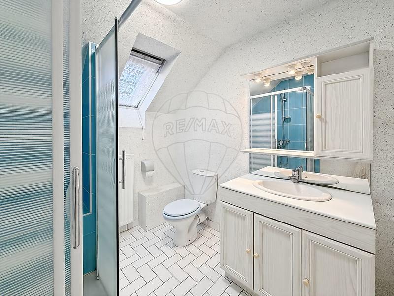 Maison - 95 m² - 5 pièces