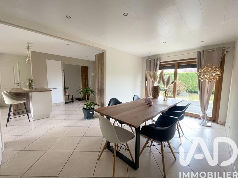 Maison - 137 m² - 5 pièces