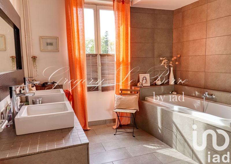 Maison - 171 m² - 7 pièces