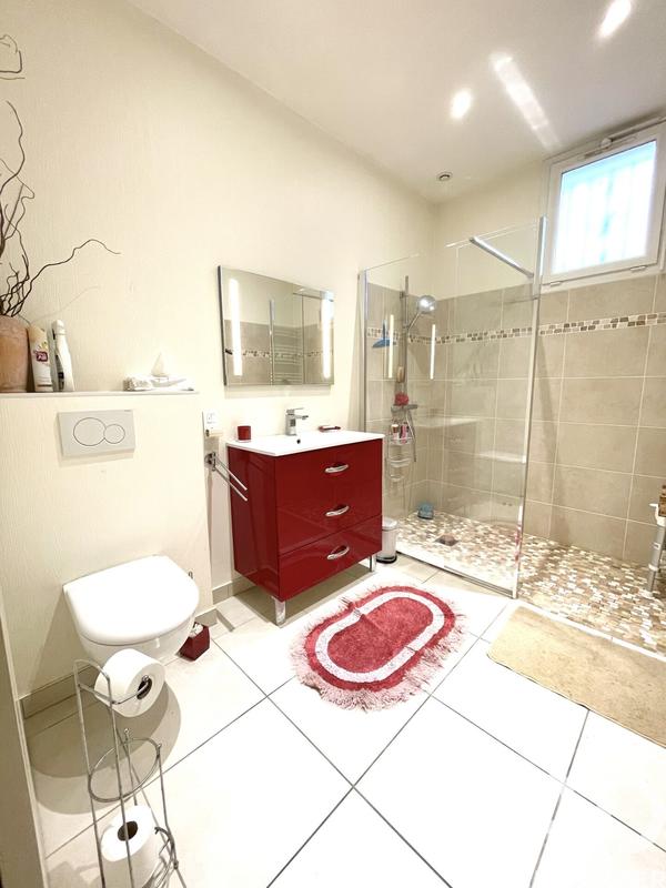 Maison - 193 m² - 7 pièces