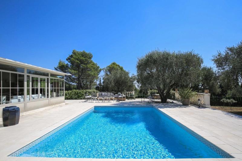 Villa - 245 m² - 7 pièces