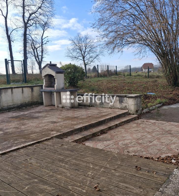 Maison - 152 m² - 8 pièces