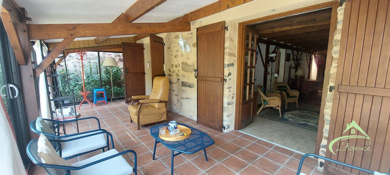 Maison ancienne - 178 m² - 8 pièces