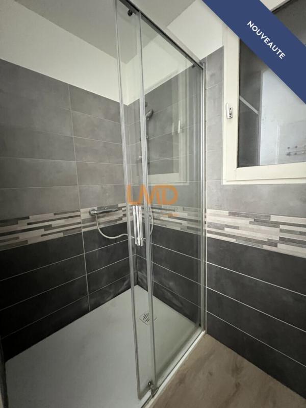 Maison - 99 m² - 5 pièces