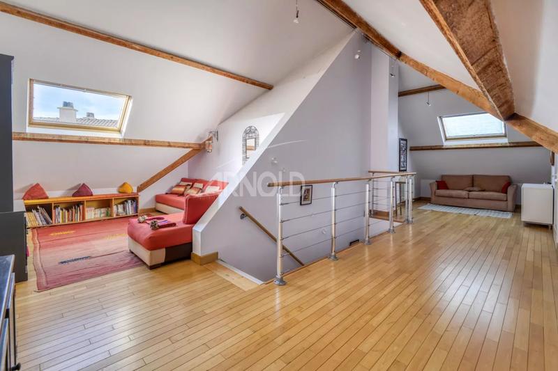 Maison - 227 m² - 6 pièces