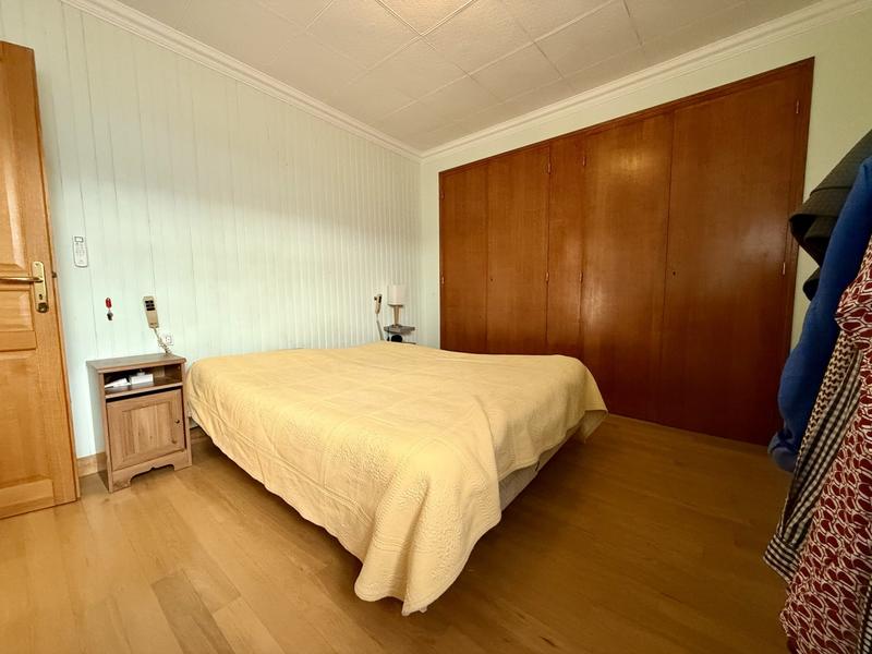 Maison - 245 m² - 8 pièces