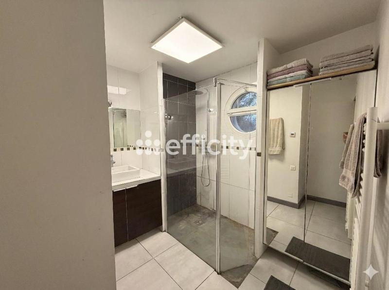 Maison - 90 m² - 3 pièces