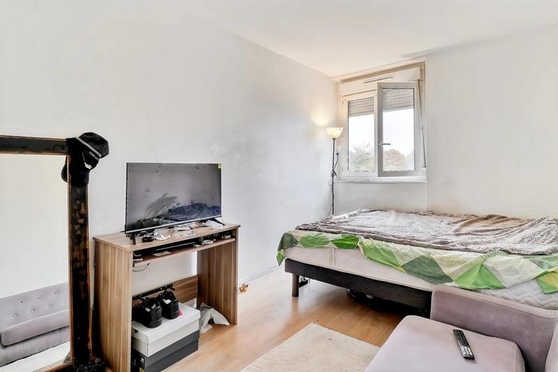 Appartement - 80 m² - 5 pièces