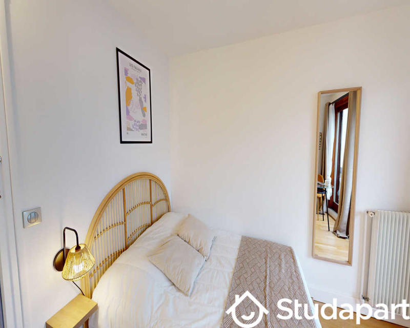 Chambre - 120 m² - 1 pièce