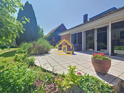 Maison - 212 m² - 7 pièces