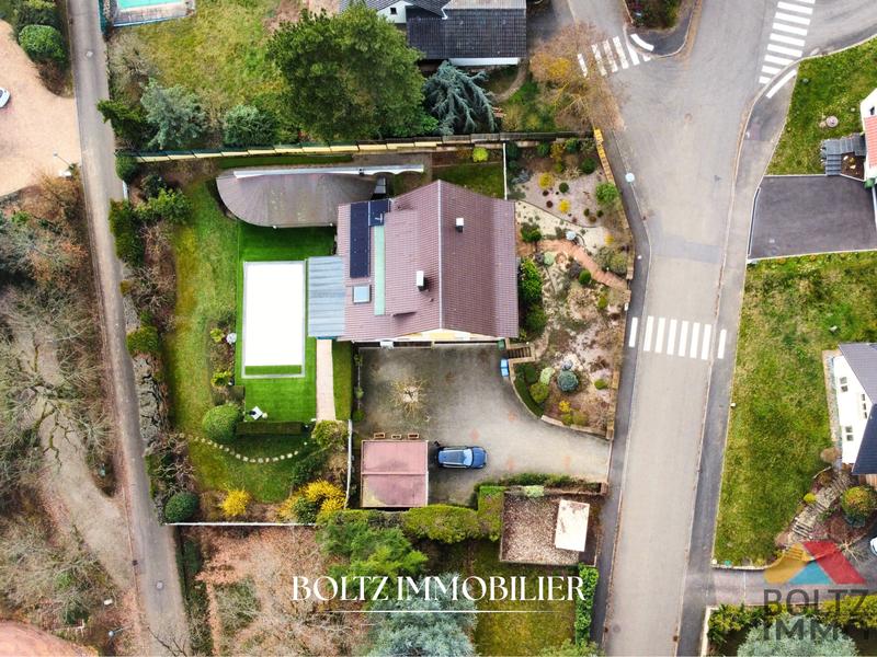 Villa - 199 m² - 8 pièces