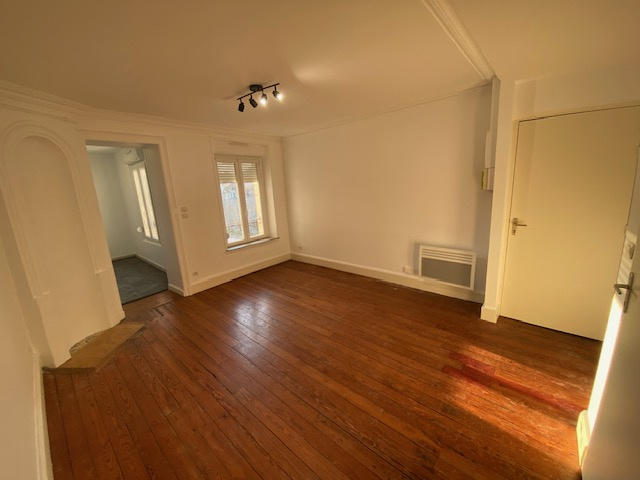 Studio - 25 m² - 1 pièce