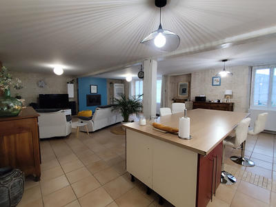 Maison - 160 m² - 4 pièces