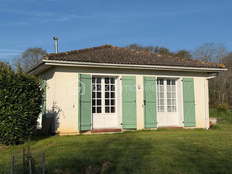 Maison traditionnelle - 77 m² - 4 pièces