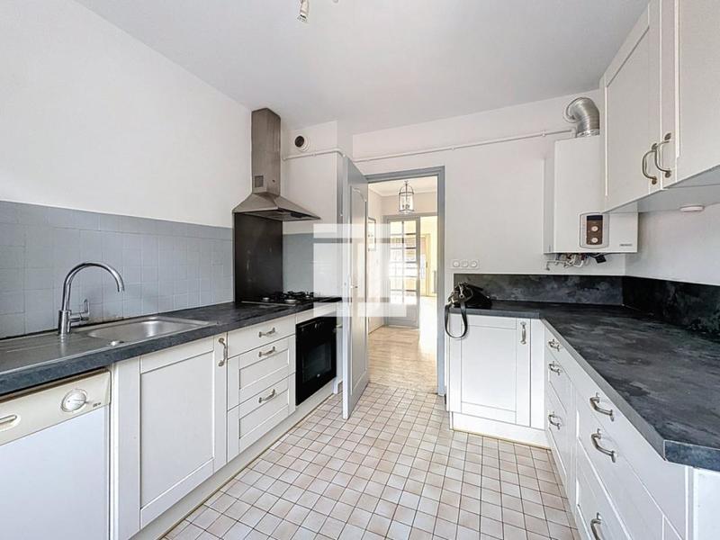 Appartement - 85 m² - 4 pièces