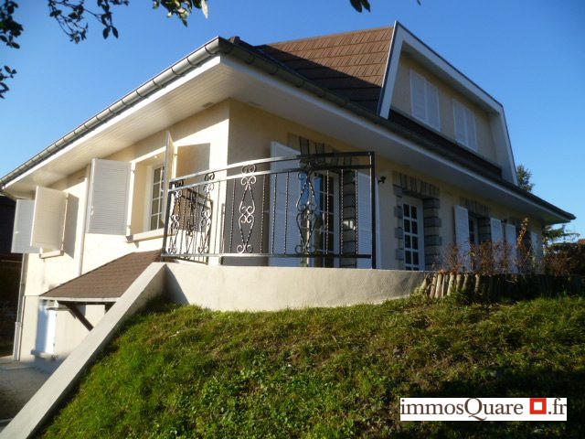 Maison - 152 m² - 6 pièces