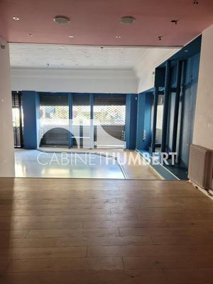 Local commercial - 157 m²