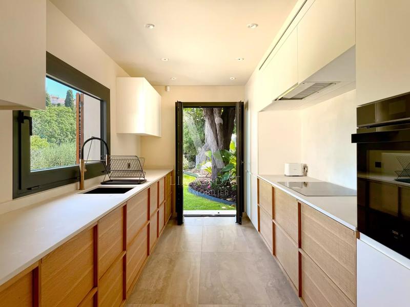 Maison - 190 m² - 5 pièces