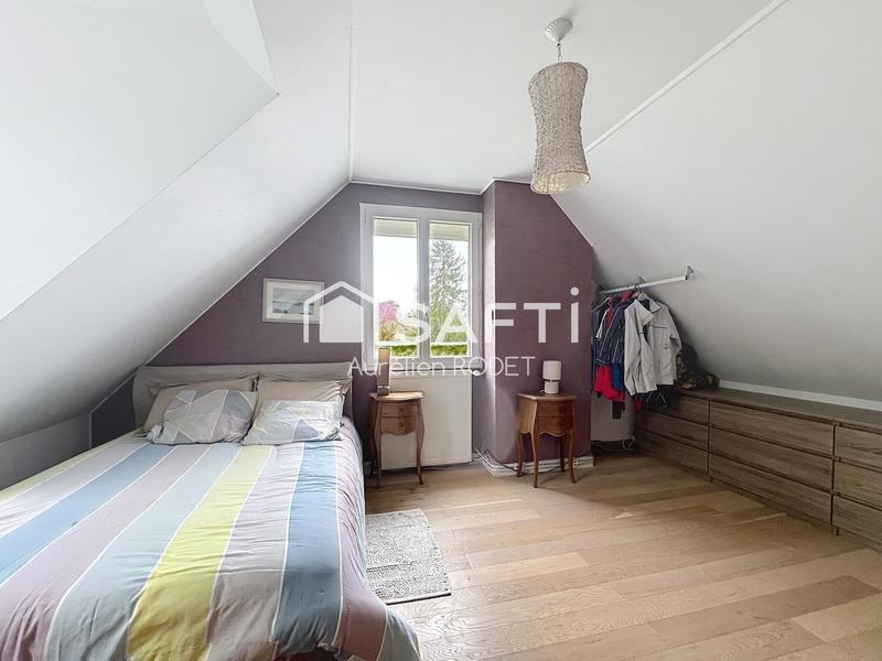 Maison - 153 m² - 9 pièces