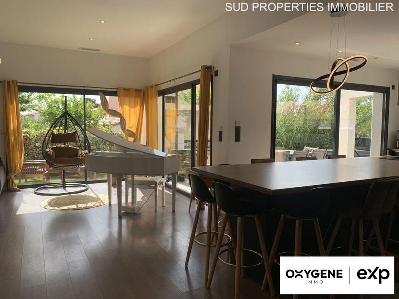 Maison contemporaine - 151 m² - 5 pièces