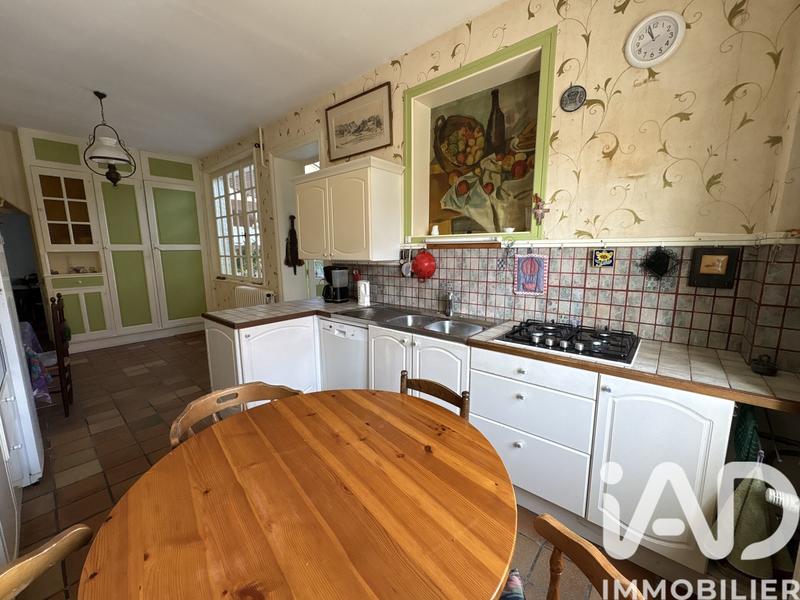 Maison - 188 m² - 8 pièces