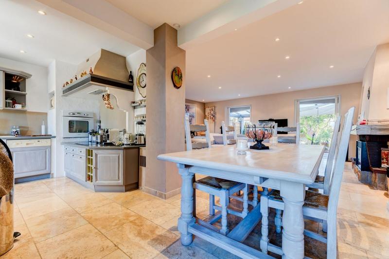 Villa - 105 m² - 5 pièces