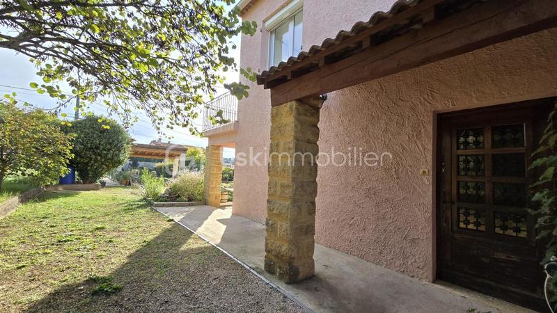 Maison traditionnelle - 144 m² - 7 pièces