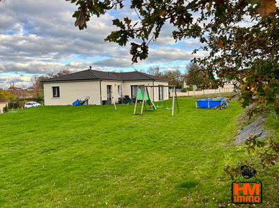 Maison - 98 m² - 4 pièces