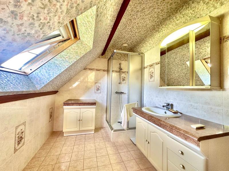 Maison - 195 m² - 6 pièces