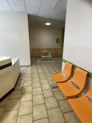 Bureau - 130 m² - 8 pièces