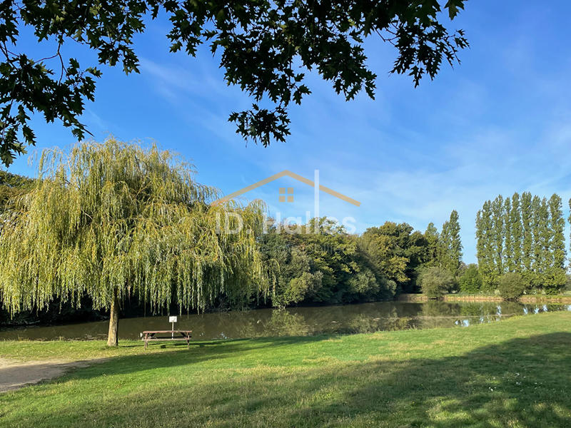 Maison - 105 m² - 4 pièces