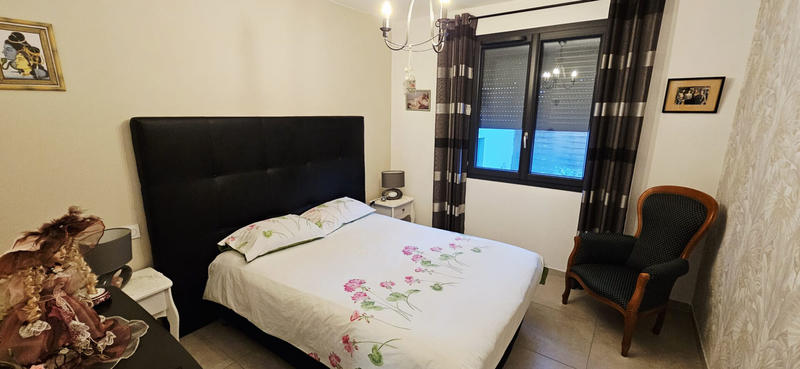 Maison - 97 m² - 5 pièces