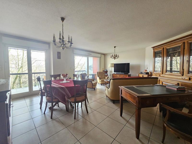 Duplex - 122 m² - 4 pièces